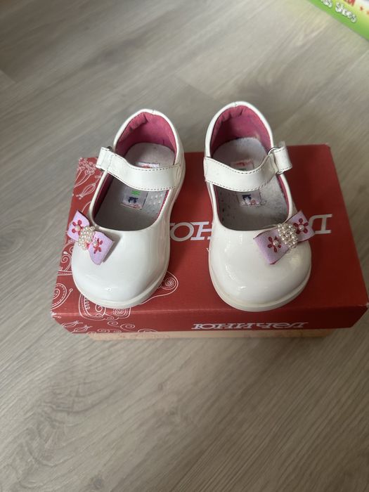 Обувь для девочки