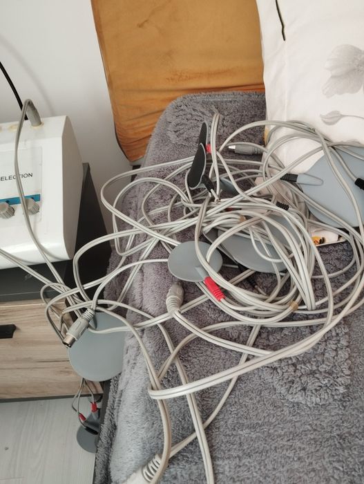 Aparat de electrostimulare