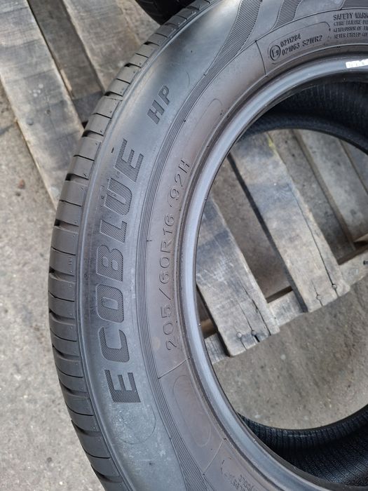 2бр. 205/60/16 Летни гуми Superia Ecoblue HP