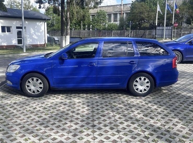 SKODA Octavia 2010 — imagine 3