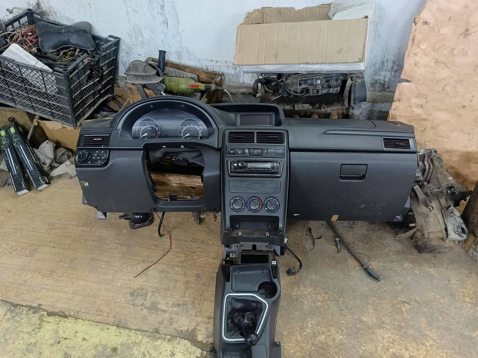 Продам Панель на Приору 2