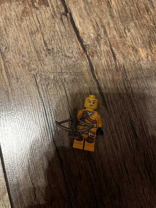 Skylor (Jungle Robe) - Lego Ninjago