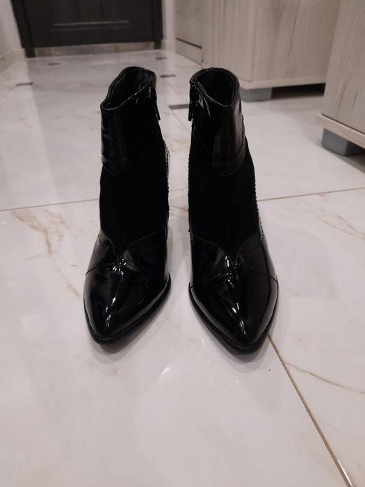 Намалям-Дамски боти естествен лак и велур номер 37