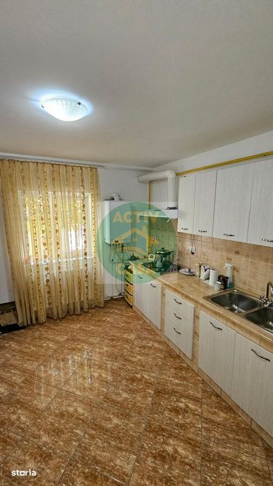 Apartament 2 camere, zona Piata Mare