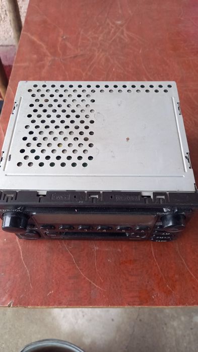 Продам авто магнитолу