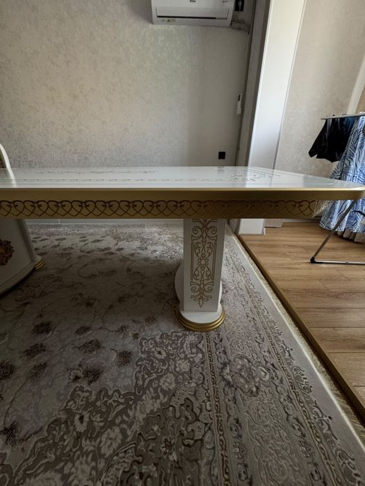 Стол продам срочно