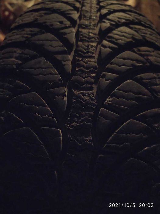 Гуми 15ки Добро качество !!!