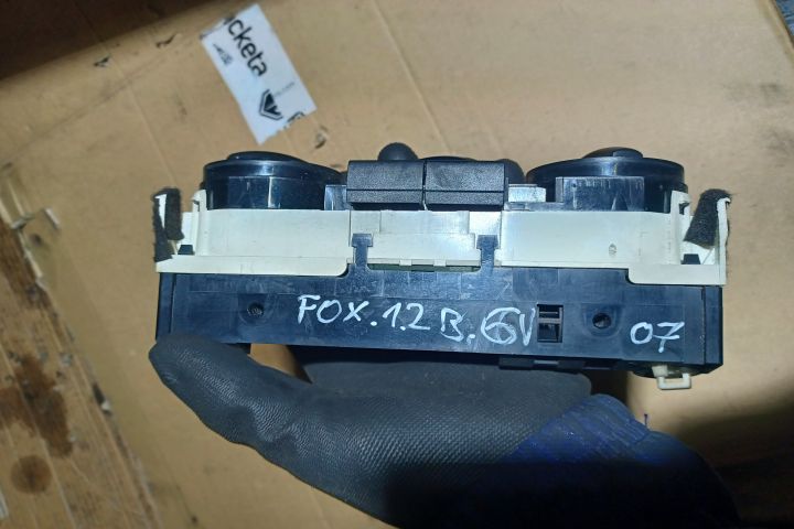 COMANDA AC 6Q0820045G MX1253 Volkswagen VW Fox  seria