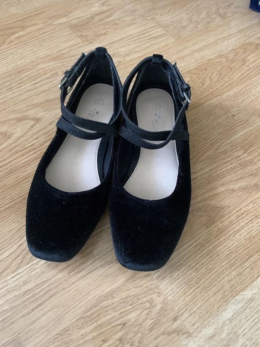 Туфли бархатные нарядные