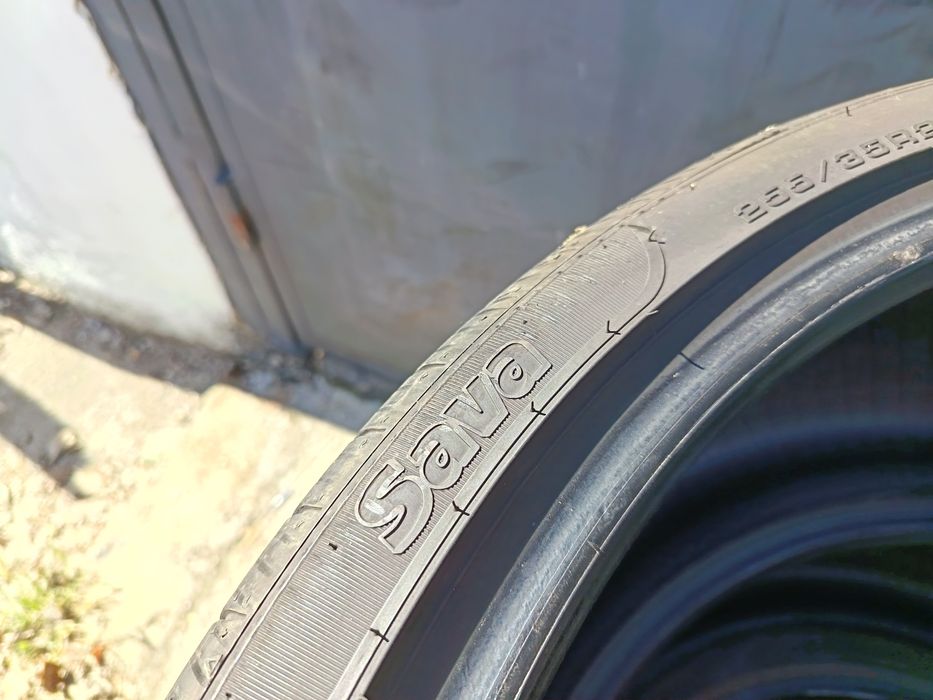 Anvelope vara 255 35 20 Sava 2022 5.7mm