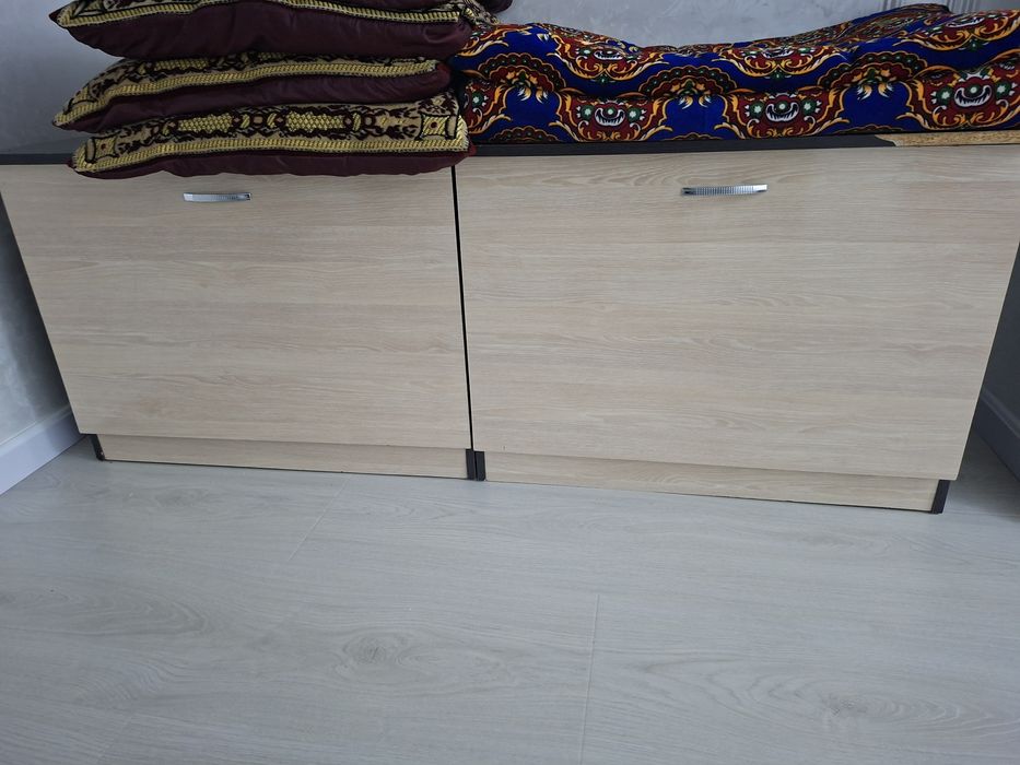 2 большие тумбы и стиральная машина