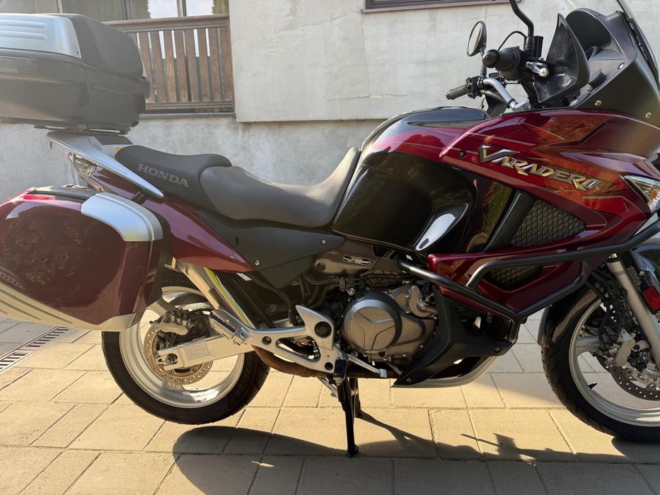 Vând Honda Varadero Travel