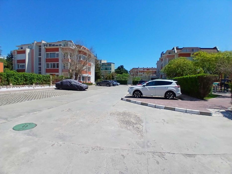 Дава се под наем Едностаен апартамент в к.к. Слънчев бряг - 50 кв.м за 300 € - Снимка #12