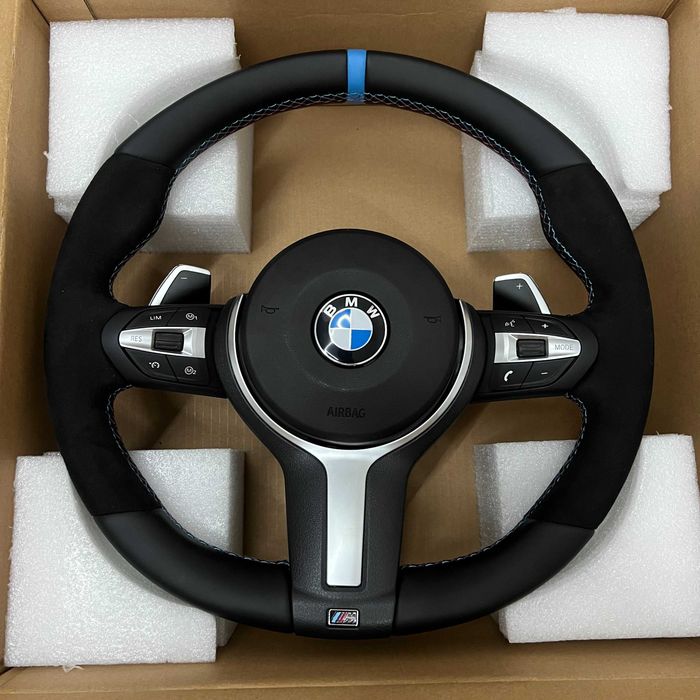 Нов М Волан BMW F30 F20 E90 E70 X5 Алкантара със Синя Лента и Пера