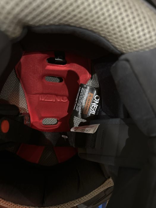 Каска за мотор нова  (не ползвана)