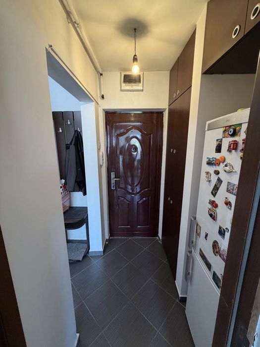 Vanzare Garsoniera zona Giurgiului Luica