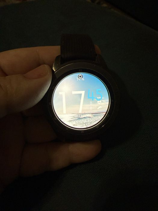 Продам смарт-часы Samsung Galaxy Watch 42mm