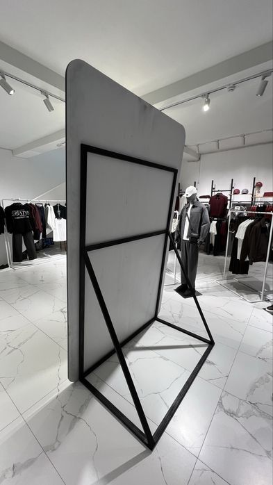 Продам зеркало 1,5 на 2,5