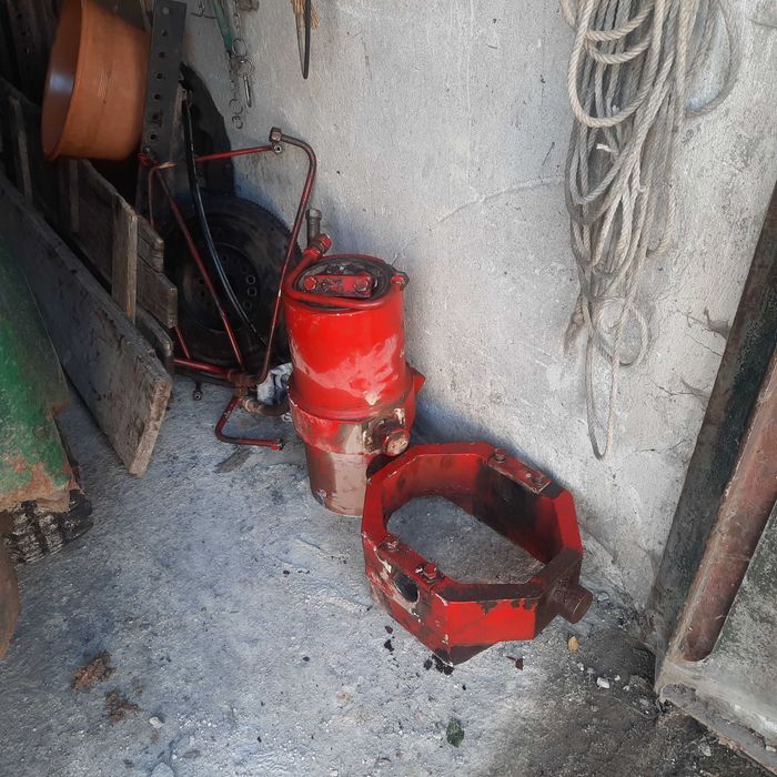 Хидравлична помпа и хидравличен цилиндър за Miller kipet