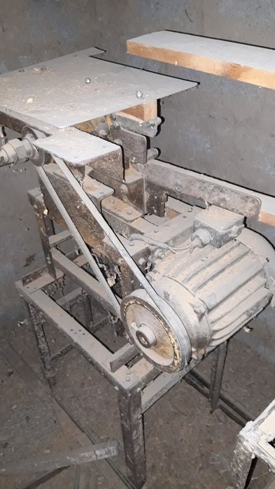 Ёгоч у н хар хил станоклар сотилади