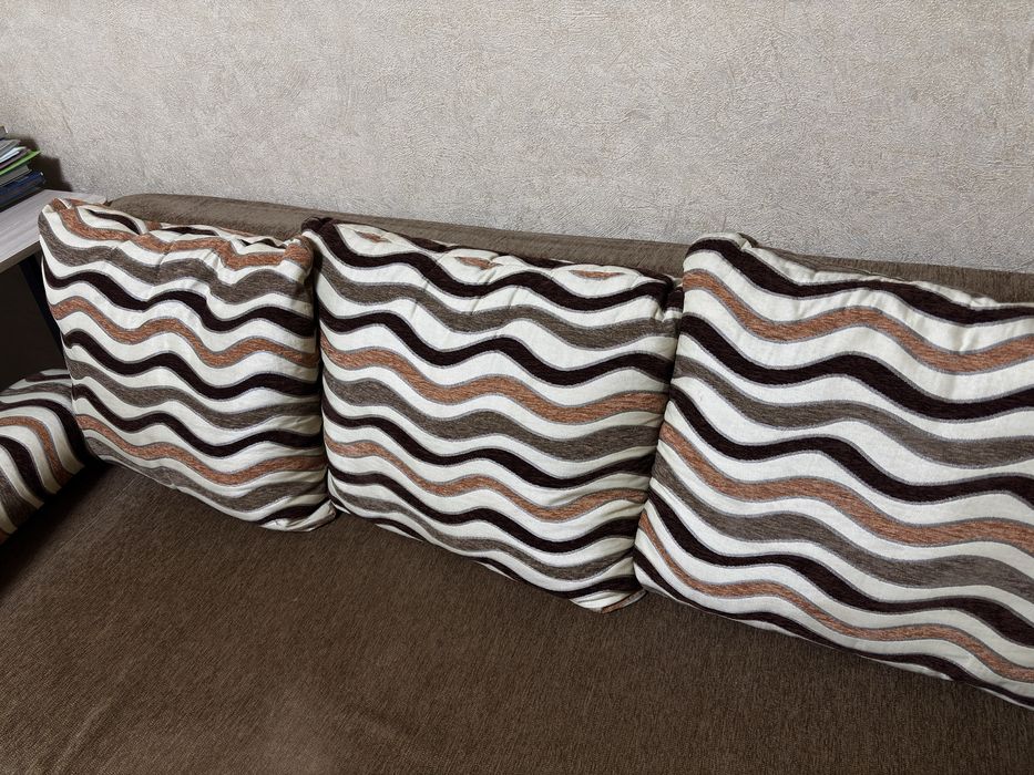 ДИВАН!!! В Хорошем состоянии!!!