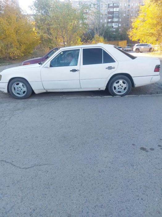 Мерседес 124,  1990г,белый