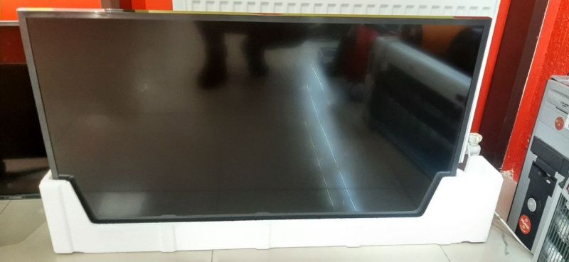 Samsung Smart 109 см в отличном состоянии