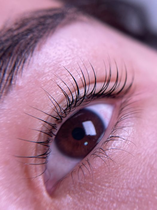 Ламинирование ресниц и бровей