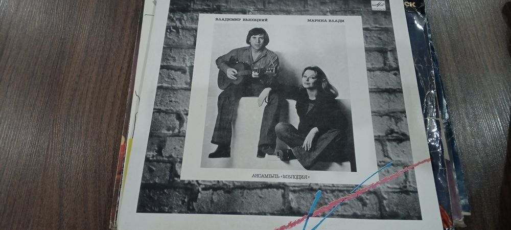 Виниловые пластинки. 200 штук