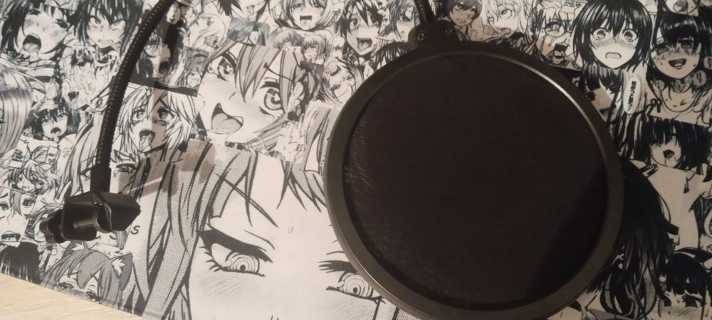 Студийный микрофон