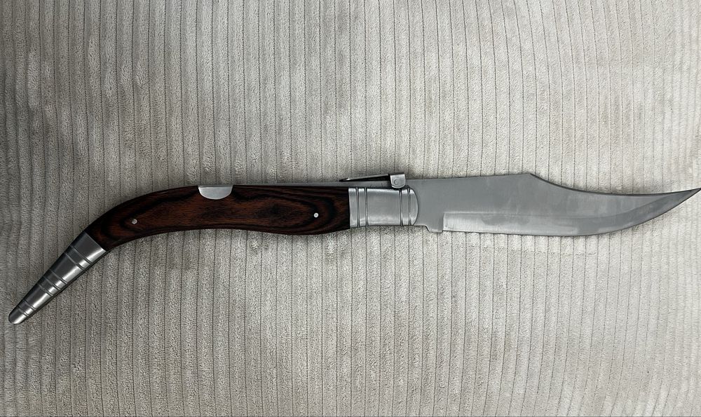 Briceag Spaniol Cricket Cutit