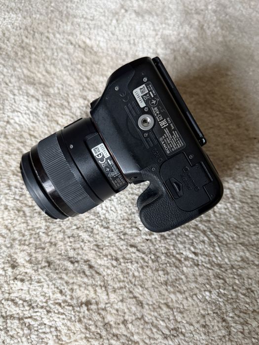 Sony A58 + obiectiv 18-55mm | Baterie + încărcător incluse