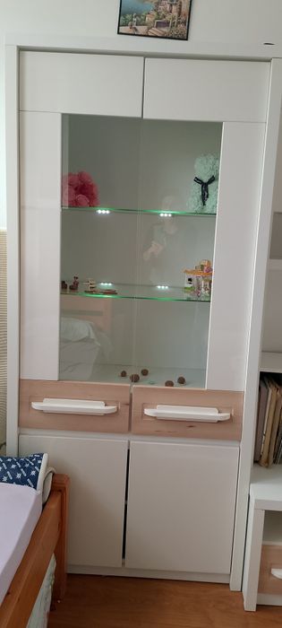 Mobila sufragerie foarte buna