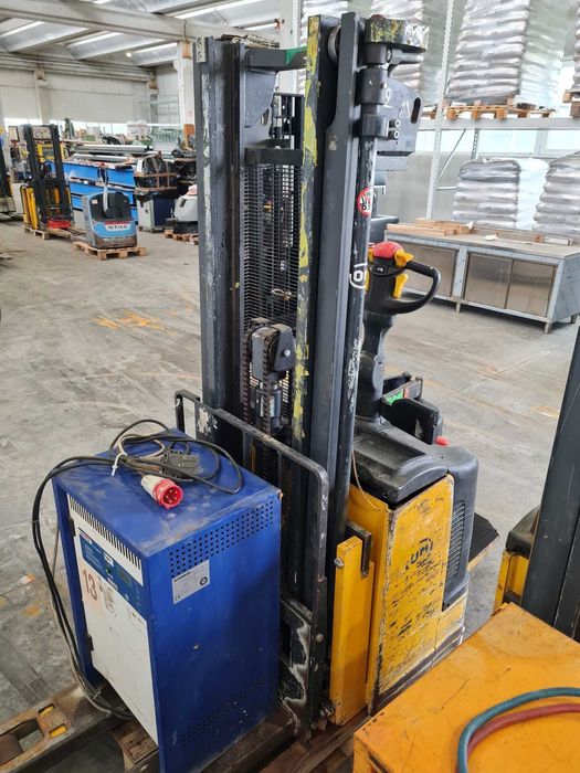 Transpaleta liza electrica OM CTX14 3m si 4.6 m