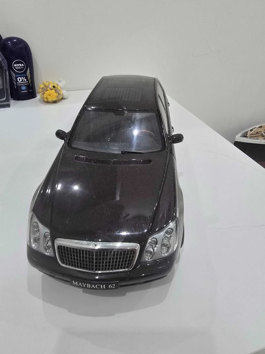 Мерцедес Маибах 62
