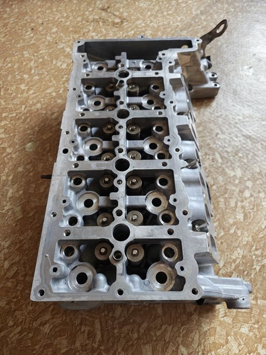 Глава с валове за BMW N47D20C 2.0d-ПРОВЕРЕНА!!
