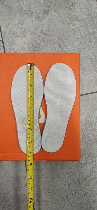 Маратонки Nike 32