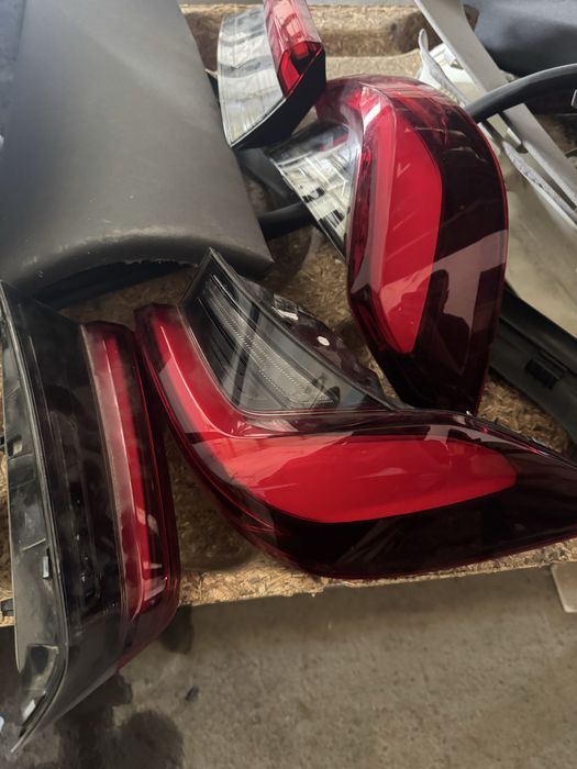 Bmw g21 g81 заден багажник оборудван задни врати