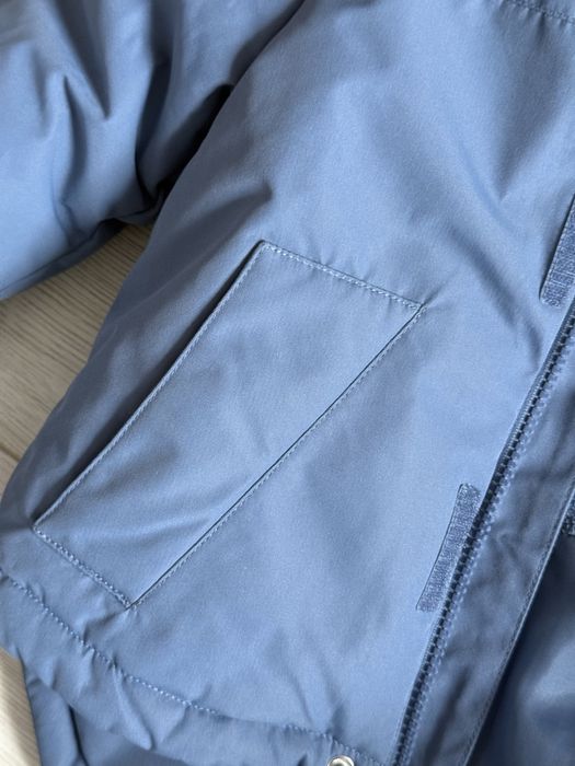 Продам осеннюю детскую куртку