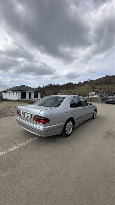 Mercedes-Benz E Class, 2001