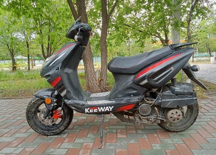Скутер(keeway F-act 50