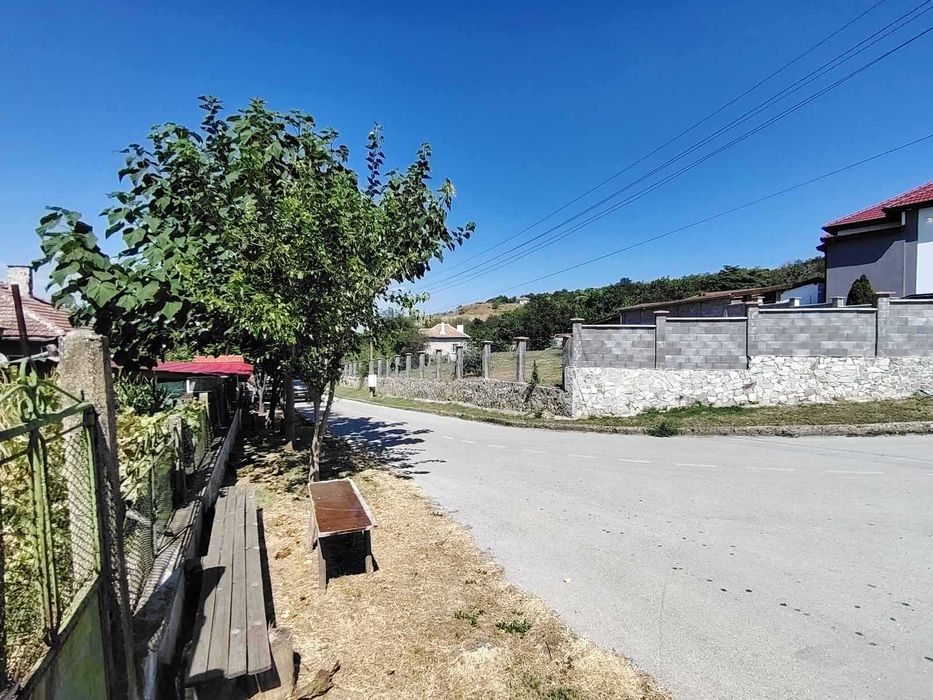 Къща в дунавското село Остров обл. Враца.