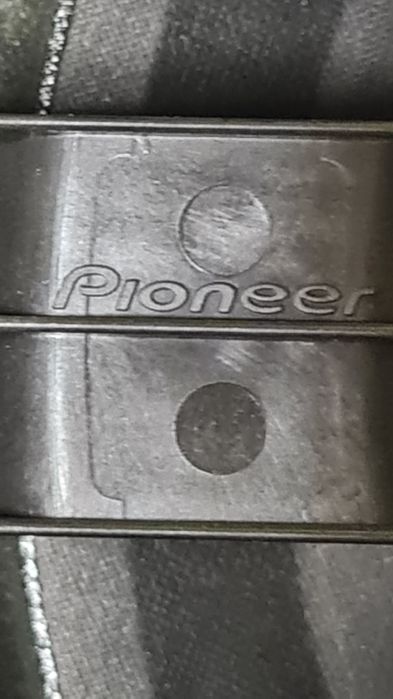 Продам динамики в машину