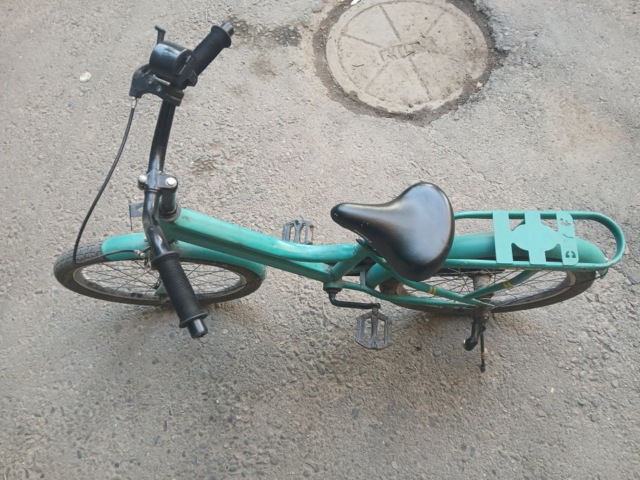 Срочно  продам  два   велика.