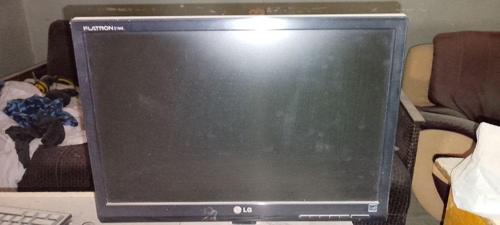 Monitorlar sotiladi 120 mingdan yana kelishiladi