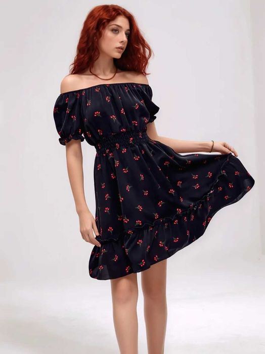 Продам новое женское платье