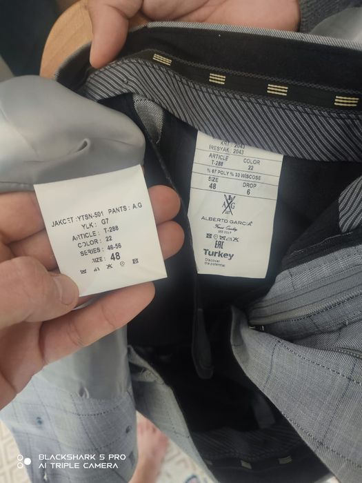 Костюм тройка сатылады