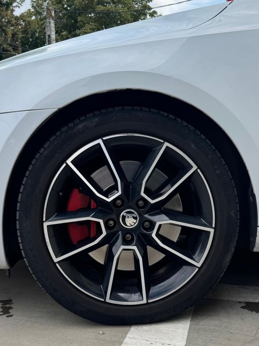 Vand Skoda Vrs, an 2015 , 184 de cai!