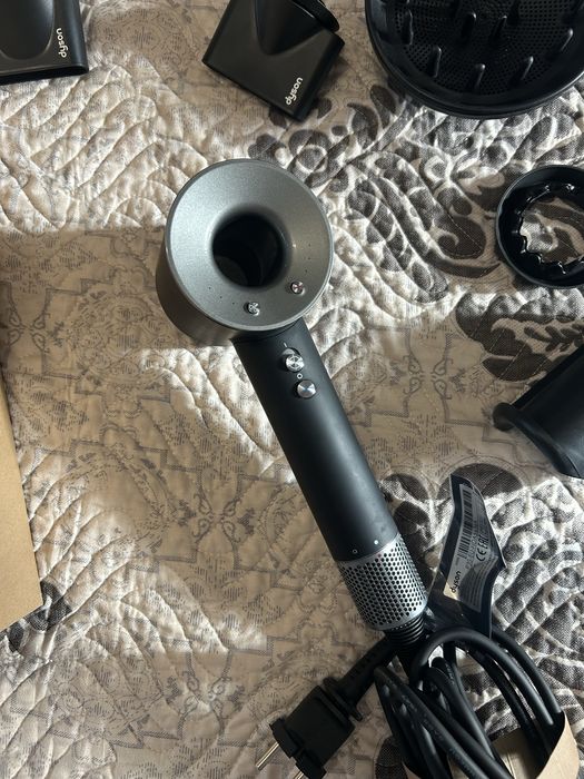 Dyson Supersonic HD07 – Feon profesional, nou în cutie + accesorii