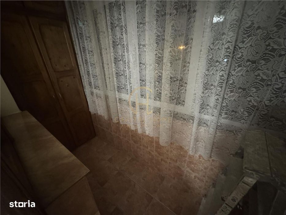 Apartament 2 camere decomandate etaj 2 Renovat